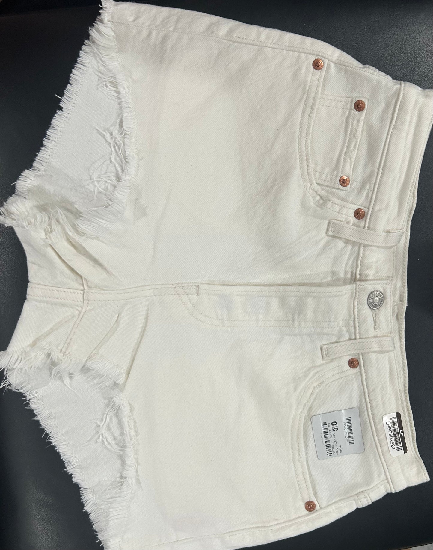 Levi's White 501 Denim
Cut Off Shorts Straight Hi Rise
Levi's
