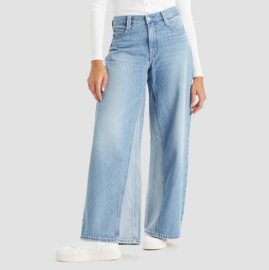 Levi's Women's Mid-Rise 94's Baggy Wide
Leg Jeans - What Else Can I Say 30