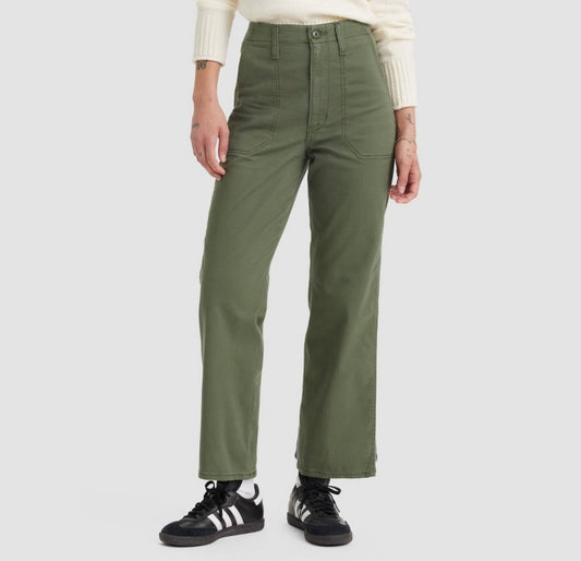 Levi's° Women's Mid-Rise Wedgie Straight
Cropped Jeans - Surplus Thyme